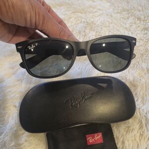Ray-Ban Classic Black Sunglasses with Case